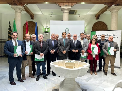 La Junta destina más de 487.000 euros a 18 pequeños municipios para mejorar servicios y equipamientos que ayuden a fijar la población.