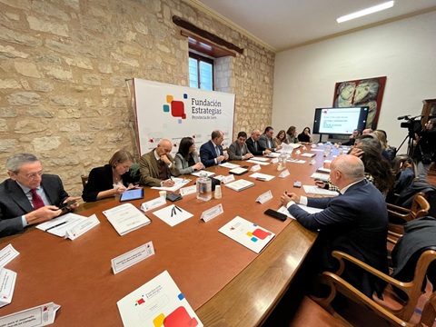 Reyes destaca el nivel alto de ejecución del II Plan Estratégico de la provincia de Jaén.