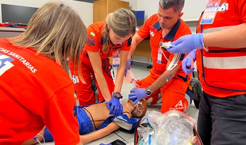 El 061 imparte formación especializada a más de 800 profesionales sanitarios desde 2020.