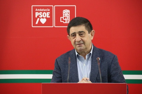 Reyes: “En el PP están desquiciados porque saben que estas primarias son el principio del fin de Moreno Bonilla en Andalucía”.