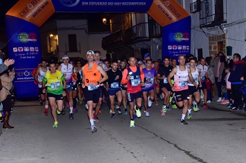 José Ángel Fernández y María José Jiménez se imponen en la XII Legua Urbana Nocturna La Bellota.