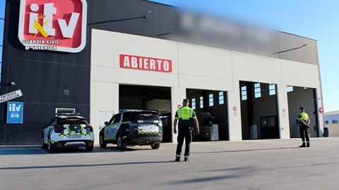 Destapado un entramado delictivo que daba el visto bueno de la ITV a vehículos con carencias técnicas.