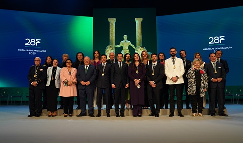 Juanma Moreno reclama una financiación justa y rechaza cualquier propuesta que traicione el espíritu del 28F.