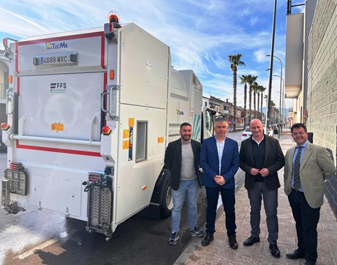 La empresa mixta participada por Diputación, Resurja, invierte 170.000 euros en la ampliación de su flota en Martos.