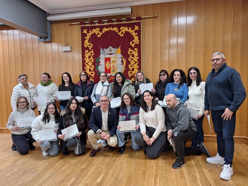 Más de treinta alumnos de Bailén formados en los cursos de Desfibrilador y Celador en Instituciones Sanitarias.