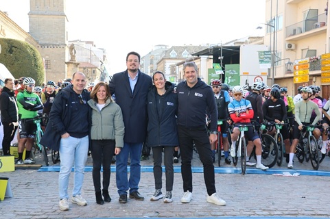 Cerca de un millar de ciclistas participan en la Gran Fondo Jaén Paraíso Interior que patrocina la Diputación.