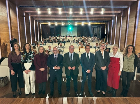 La Junta acerca la Formación Profesional a las empresas de la provincia de la mano de Caixabank y la Fundación Fulgencio Meseguer.