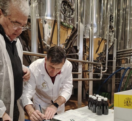 El subdelegado destaca que la promoción del aceite de oliva es una de las principales prioridades del Gobierno de España.