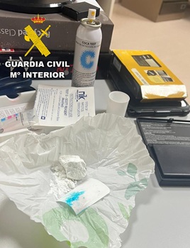 Un detenido por supuesto delito contra la salud pública en La Carolina.