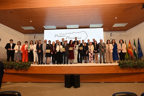 Paco Reyes subraya en la entrega de los XI Premios de la Provincia que éste es el momento de Jaén.