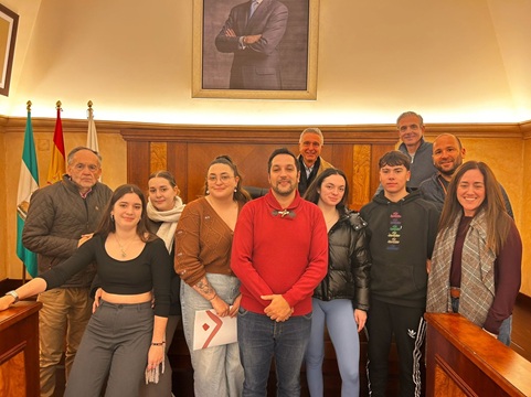 El concejal de Juventud de Andújar, Emilio Rodríguez, da el pistoletazo de salida al programa Erasmus+.