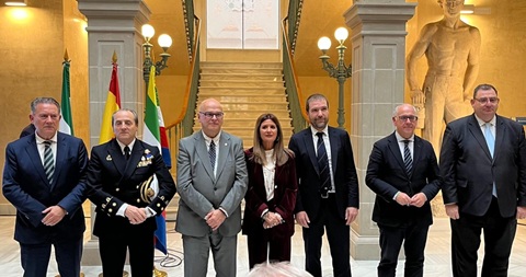 El subdelegado valora la apuesta del Gobierno de España por el desarrollo industrial en la provincia en la implantación de EM&E Escribano en Linares.