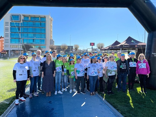 Elena González destaca la importancia de hábitos de vida saludable para frenar el cáncer de colon.