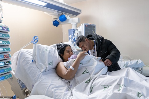 El Hospital Universitario de Jaén pone en marcha el proyecto ‘Mamá sin Barreras’.