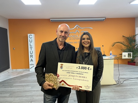 El XVIII Certamen Internacional de Relato Breve José Toral y Sagrista bate récord de participación y da el premio ganador a Joaquín Iborra.