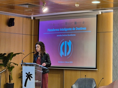 Un total de 46 destinos turísticos han recibido 94 millones para ser pioneros en la Plataforma Inteligente de Destinos.