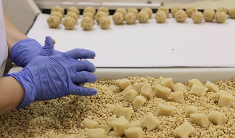 El crecimiento de empresas inscritas en la Seguridad Social en Andalucía en febrero triplicó al conjunto de España.