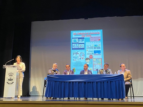 Alrededor de 380 escolares de Arjonilla participan en las XIII Jornadas de Educación Vial.