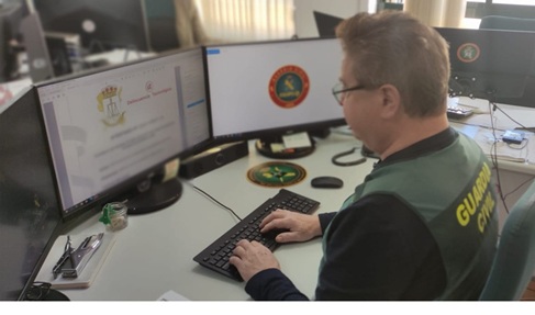La Guardia Civil ha desarticulado una trama que estafaba a empresas mediante el método “Man in the middle”.