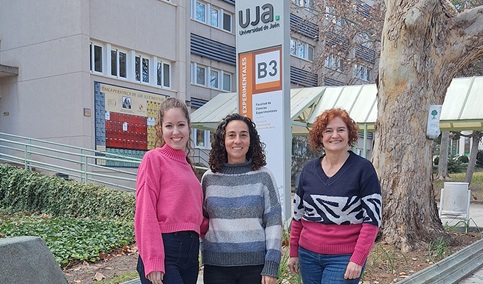 Científicos andaluces aplican una técnica que ahorra tiempo y costes para crear abono a partir del alperujo.