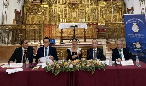 Junta y academias trabajan en un plan estratégico para estas entidades públicas del conocimiento.