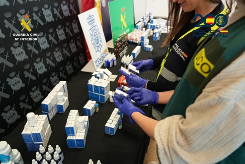 Desarticulado un grupo criminal dedicado a la introducción, almacenamiento y venta de sustancias dopantes y otros medicamentos ilegales.