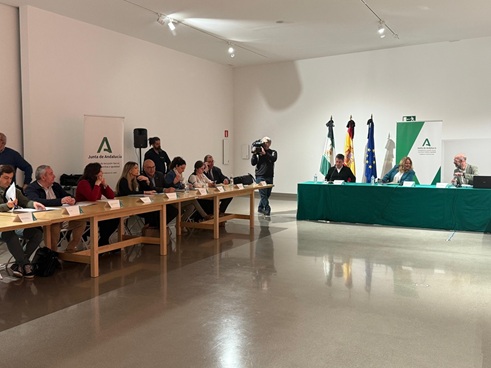 Manuel Fernández valora el papel que juegan los trabajadores extranjeros en el crecimiento de la economía de la provincia.