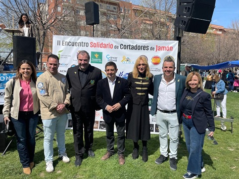 Reyes celebra el éxito del II Encuentro Solidario de Cortadores de Jamón organizado por ALES.