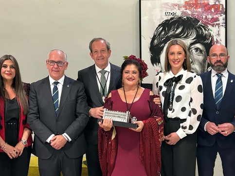 Mercedes Fernández emociona con un pregón de romería lleno de poesía y música.