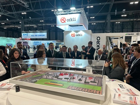 La feria Rebuild acoge la presentación del proyecto de una nueva empresa que se instalará en Villanueva de la Reina.