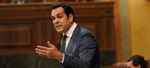 Requena: “Los ciudadanos debemos saber qué causó el apagón”.