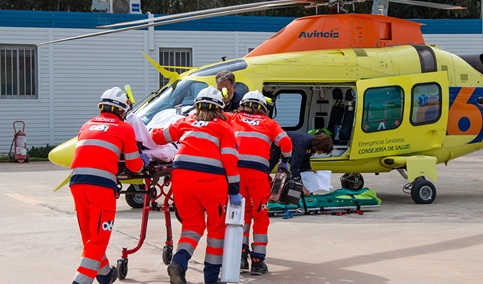 Tres fallecidos en una colisión frontal entre dos turismos en Baena.
