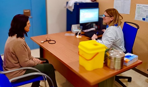 Las enfermeras atendieron a millón y medio de pacientes en las consultas de acogida durante 2024.