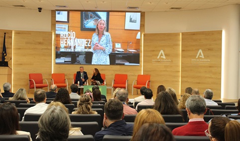 Salud prepara una reorganización de la Atención Primaria para adaptarse a las personas con enfermedades crónicas.