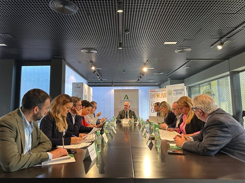 La Junta destaca el impulso de la Fundación del Olivar a la transferencia del conocimiento en Expoliva.