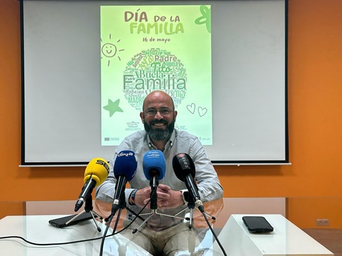 El Ayuntamiento de Andújar celebra el Día Internacional de las Familias con una jornada lúdica y participativa en el Parque Hermanos del Val.