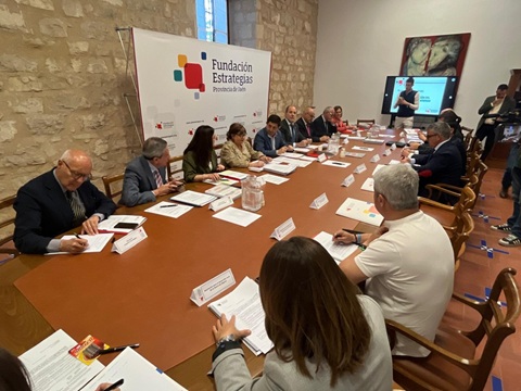 Reyes presenta los ‘Indicadores clave de la provincia de Jaén’ que analizan la realidad socioeconómica jiennense.
