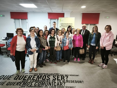 La Junta destina más de 1 millón y medio de euros a la capacitación digital de 7.000 jiennenses.