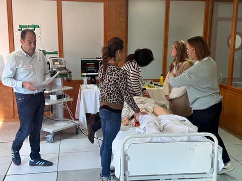 El Hospital de Jaén impulsa la actualización profesional en soporte vital avanzado.