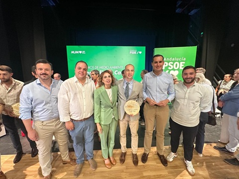 AstroÁndalus recibe el Premio Hermelindo de Castro.