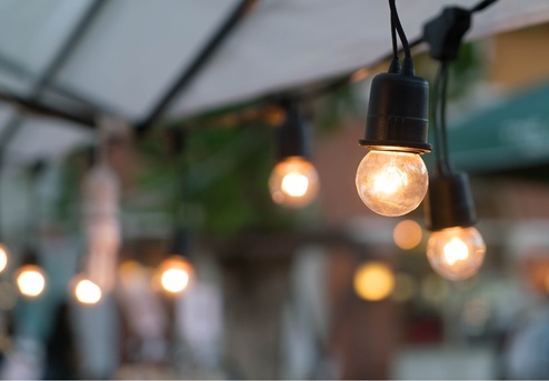 Los consumidores pueden reclamar a las eléctricas por las averías de aparatos como consecuencia de subidas de tensión tras el apagón.