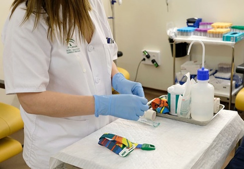 FACUA señala que la Junta de Andalucía sigue castigando a la sanidad pública: el 75% de los centros de salud andaluces cerrarán por las tardes en verano.