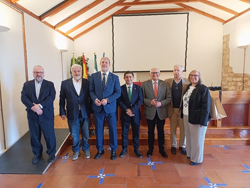 Manuel Parras renueva su cargo como presidente del Consejo Económico y Social de la provincia de Jaén para cuatro años más.