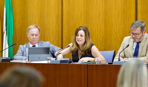 Más de 1.300 centros educativos públicos cuentan con medidas de climatización.