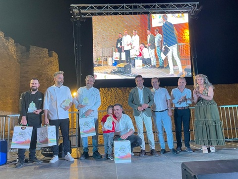 El chef José Santiago gana la final del VII Concurso Nacional “La mejor tapa de Jaén”, celebrada en Lopera.