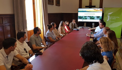 Diputación avanza en la profesionalización del oleoturismo con la mesa de impulso del Club de Producto OleotourJaén.
