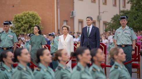 Calvo destaca en Baeza “el rigor, la vocación de servicio y de entrega al bien común” de la Guardia Civil.