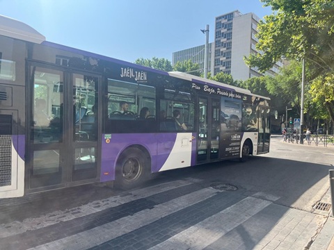 El Gobierno de España financia los descuentos en el transporte público de Jaén capital y Linares con cerca de 542.000 euros.