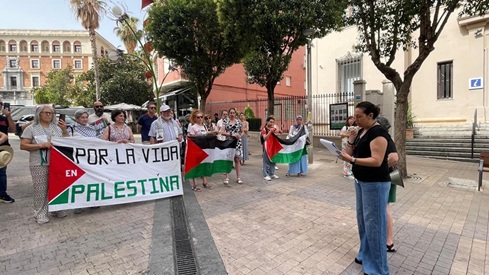 El PSOE secunda la concentración en apoyo de Palestina.
