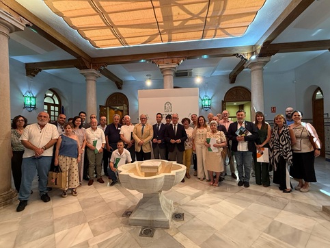 La Junta establece 20 convenios de colaboración para que menores infractores realicen tareas socioeducativas.